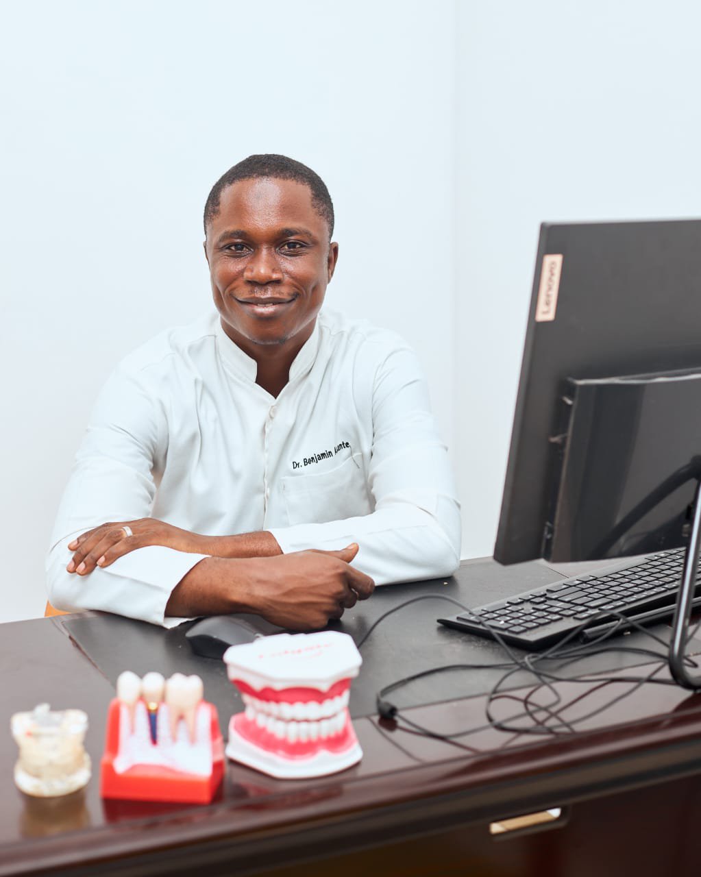 Dr. Benjamin Asante, Dental Surgeon at De Santi Dental